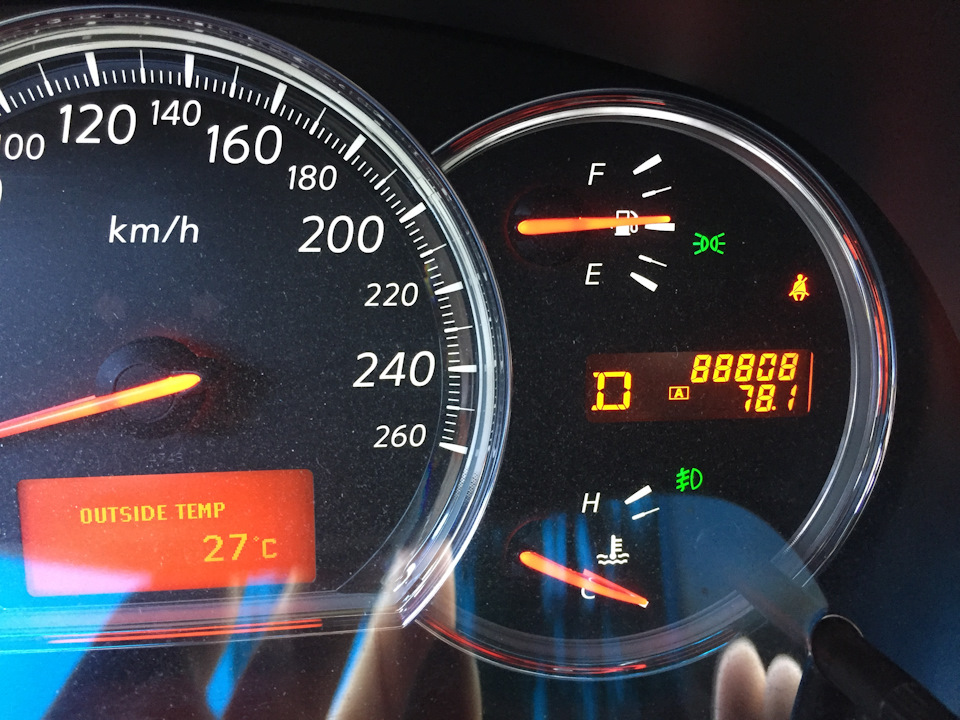 Замена передних стоек — Renault Megane II, 1,6 л, 2004 года | плановое ...