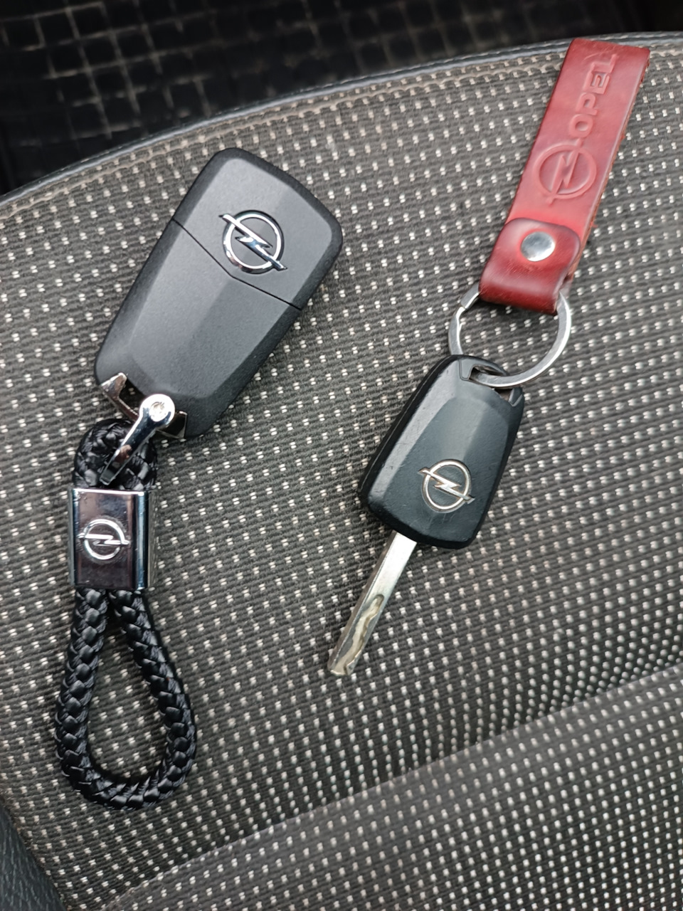 Фото в бортжурнале Opel Astra H