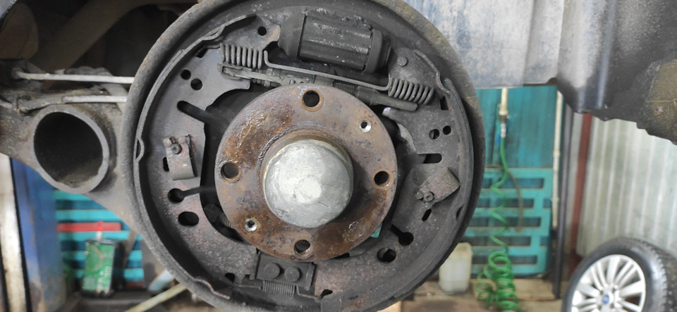 Заменил троса ручника и колодки, пропали тормоза — FIAT Grande Punto, 1 ...