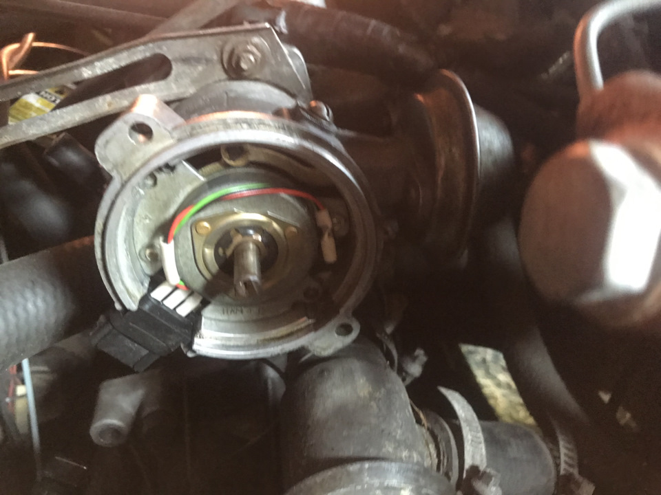 Замена датчика Холла (без снятия трамблера) — Lada 2108, 1,3 л, 1989 ...