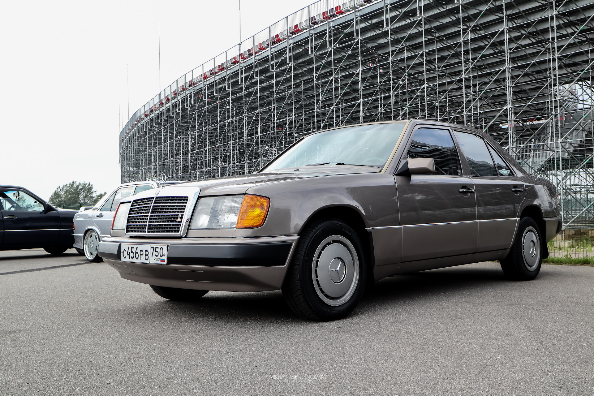 124 страница. W124 цвет мокрый асфальт. А944рв750. А 750 ру 177. Way Mercedes.