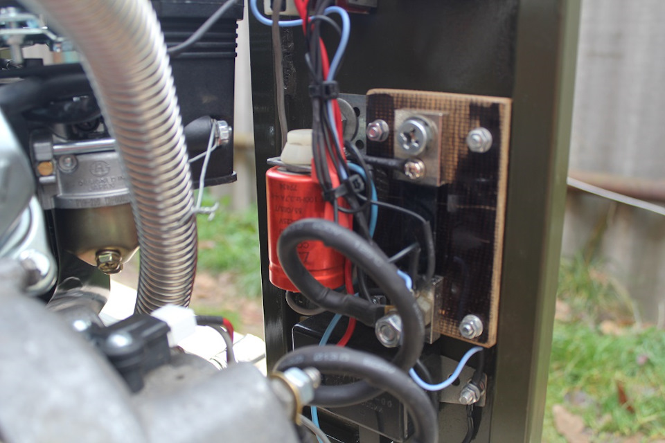 R80lbl бензогенератор. Генератор huter dy6500l. Схема двигателя бензогенератора. Генератор huter 5. 5 квт.