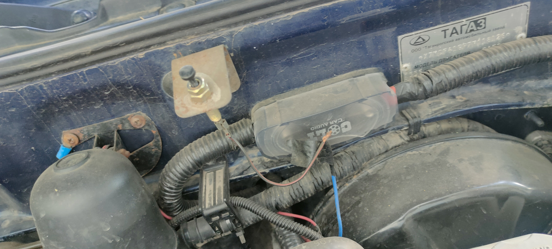 Концевик капота — Hyundai Accent (2G), 1,5 л, 2007 года | своими руками ...