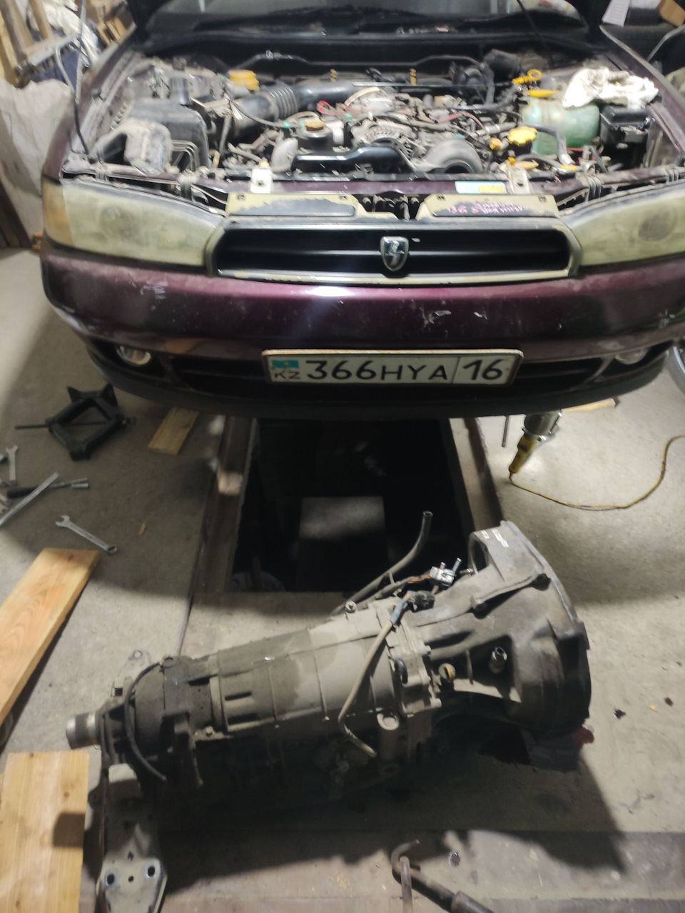 Сняли — Subaru Legacy (BD/BG/BK)