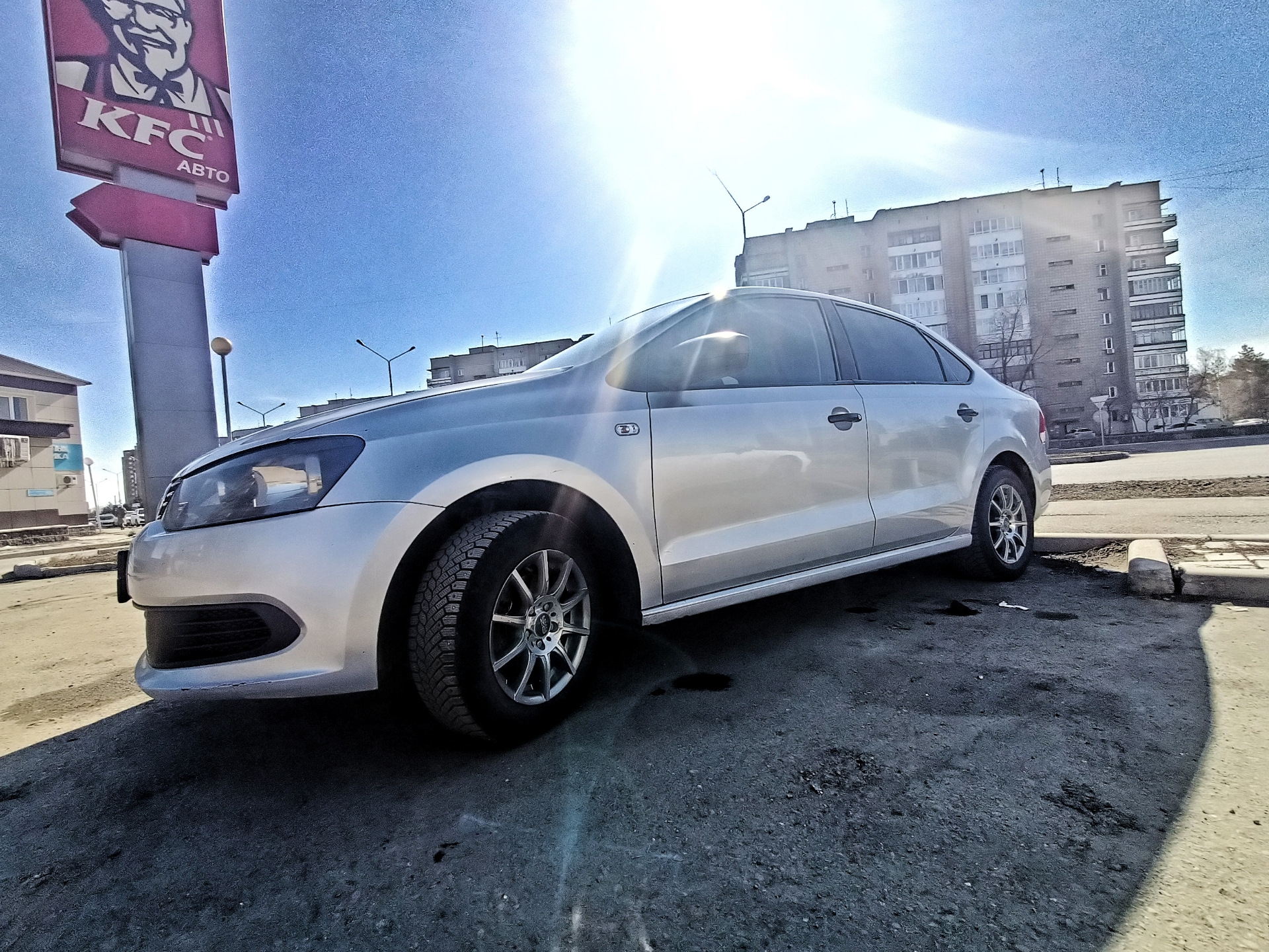 Замена задних пружин или "чёткий клиренс" — Volkswagen Polo Sedan, 1,6 ...