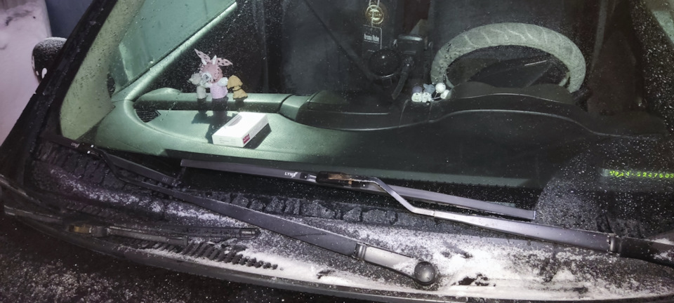 Зимние щетки. — Nissan Note (1G), 1,4 л, 2008 года | аксессуары | DRIVE2