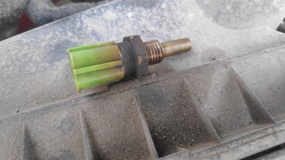 Замена датчика ОЖ пропали холостые обороты — Toyota Cresta (90), 2 л ...