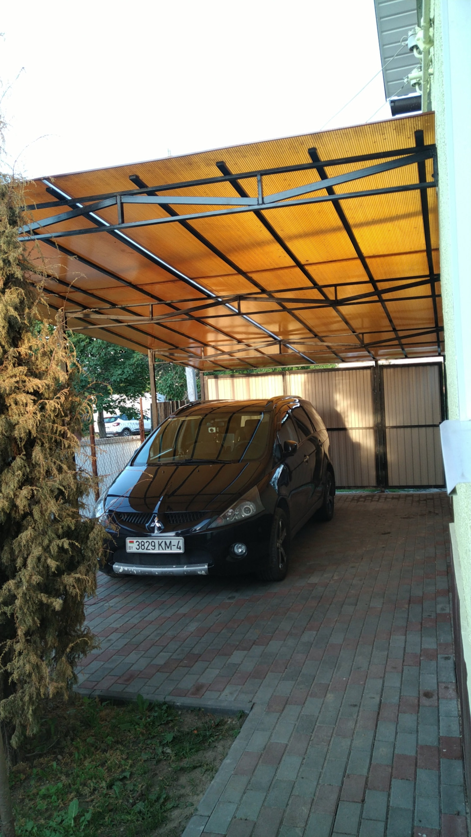 Постройка для Grandisa автонавес — Mitsubishi Grandis, 2 л, 2009 года ...