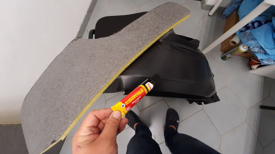 018. Замена подкрылка. Шумка своими руками. — Ford Focus III Wagon, 2 л ...