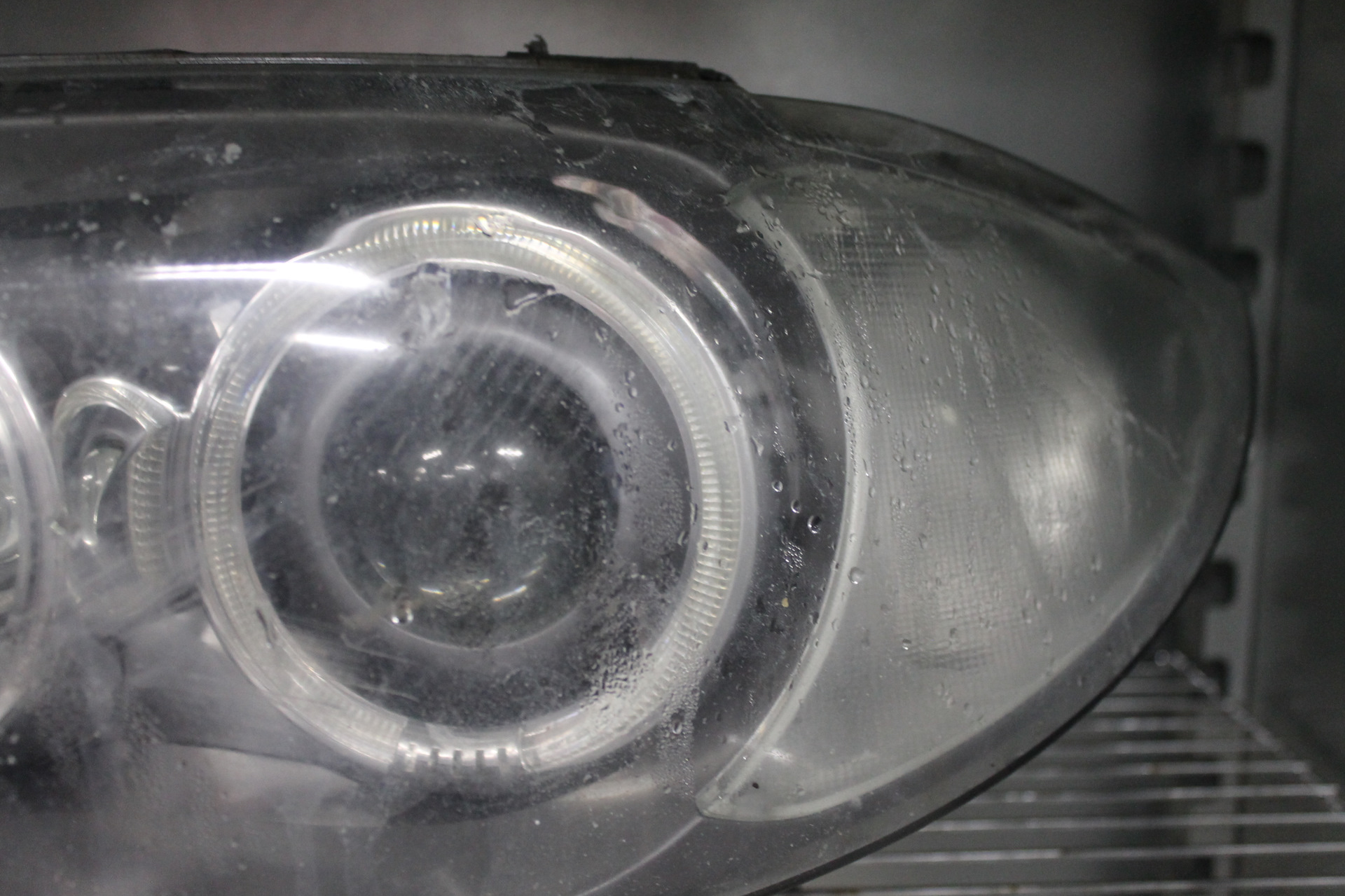 Как снять стекло фары бмв е53 BMW 1 серии E87 - замена ксенона на BI LED OPTIMA + LED маркеры колец. - КБ АВТО
