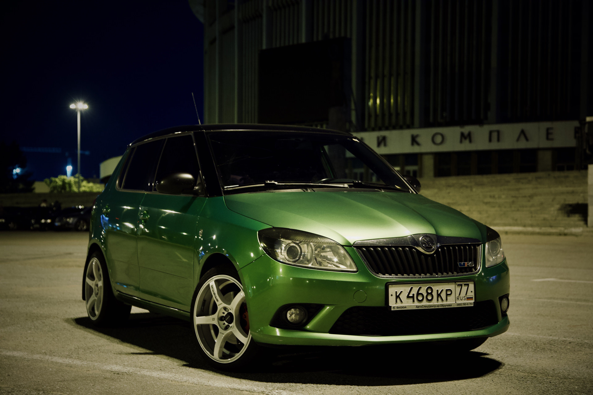 Skoda fabia 2 фото