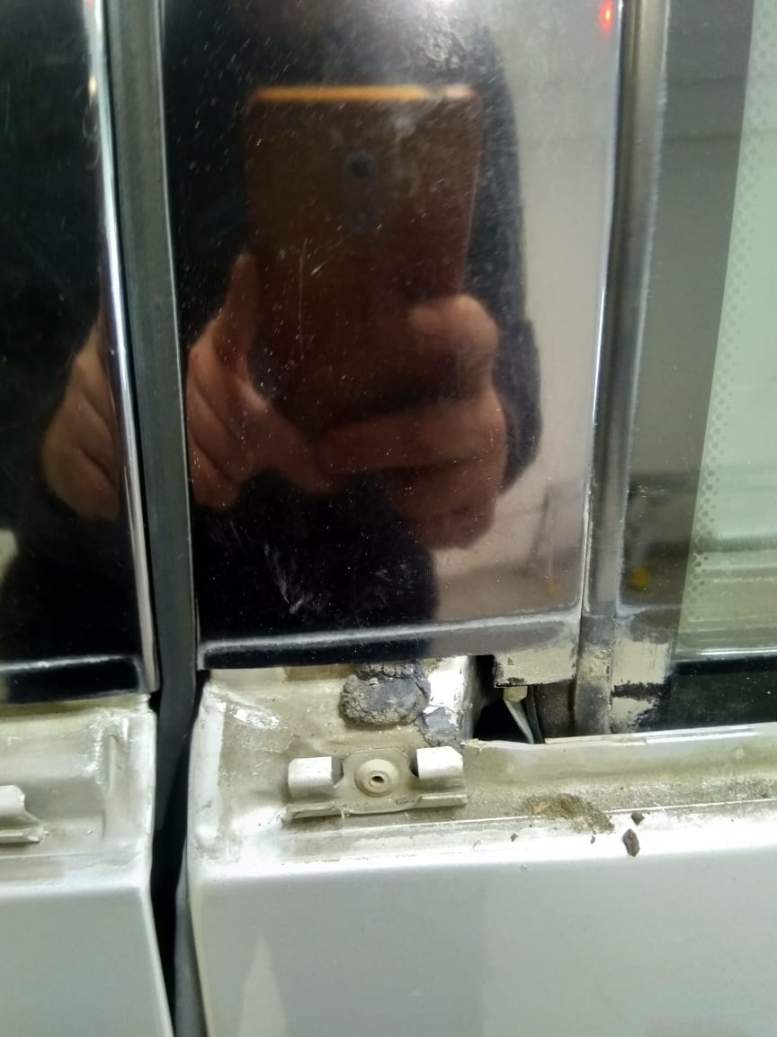 Полировка стекол (подготовка, чистка оконных уплотнителей) — Mercedes ...