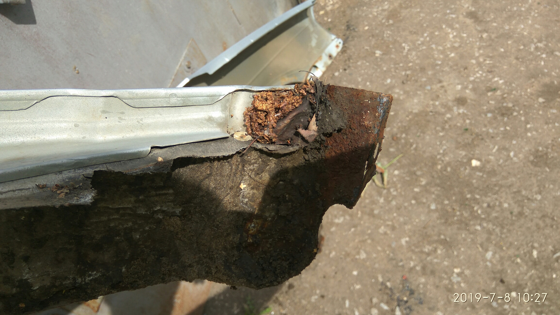 Лада Приора Хэтчбек › Бортжурнал ›Стеклопластиковые крылья на приору ...