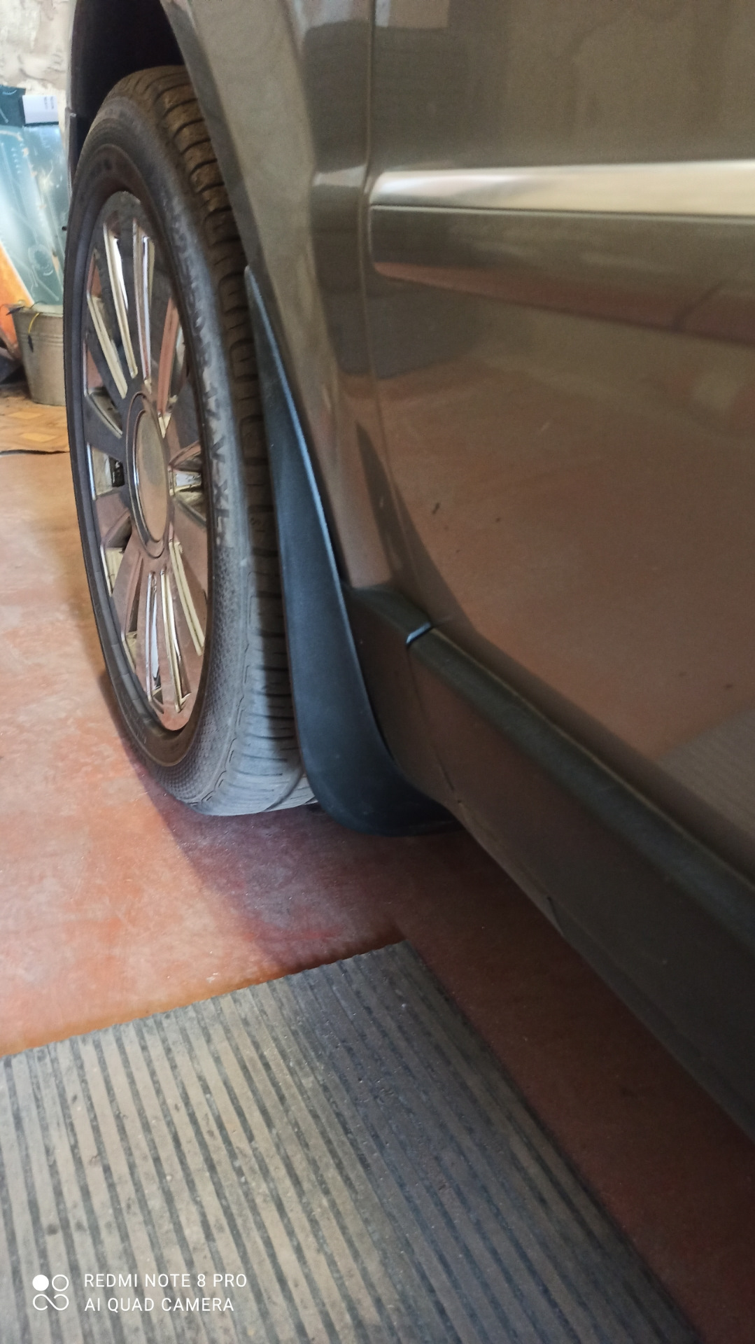 Брызговики с суперба на пассат — Volkswagen Passat B5, 1,8 л, 2003 года ...