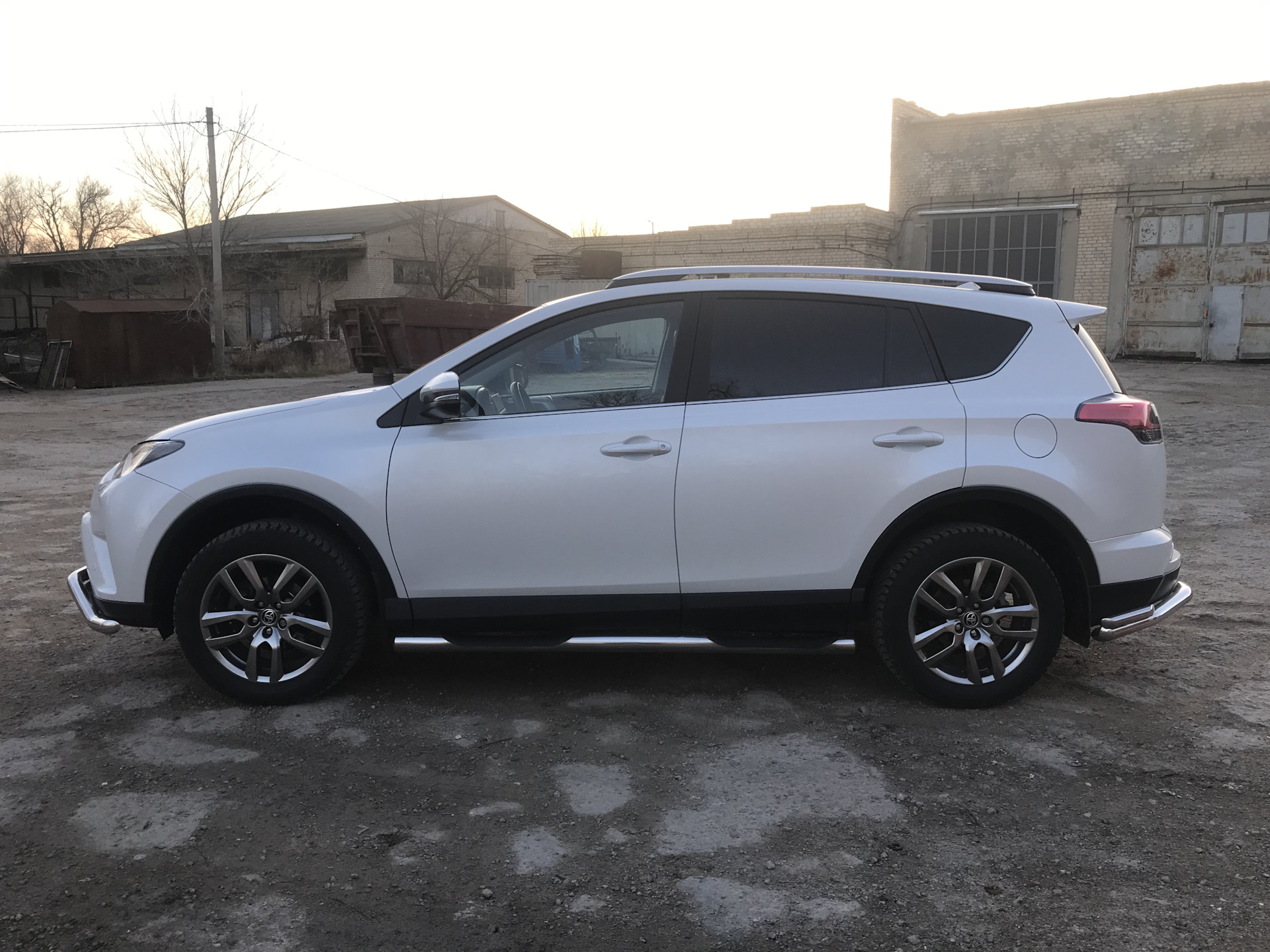 Диски от Lexus NX R18 на Toyota RAV4 — Toyota RAV4 (IV), 2,5 л, 2018 ...
