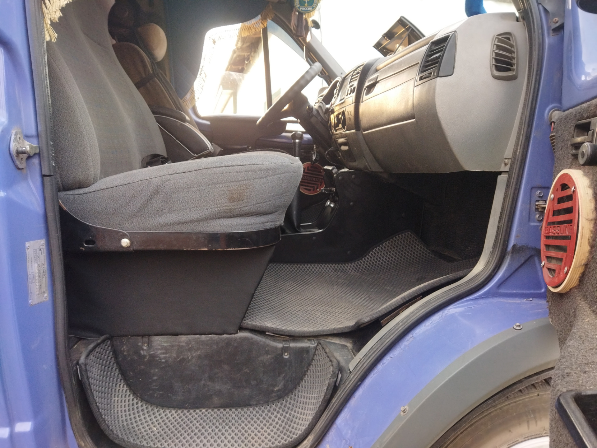 Ящик под сидения, покраска рамы и доп охлаждения. — ГАЗ Газель, 2,4 л ...