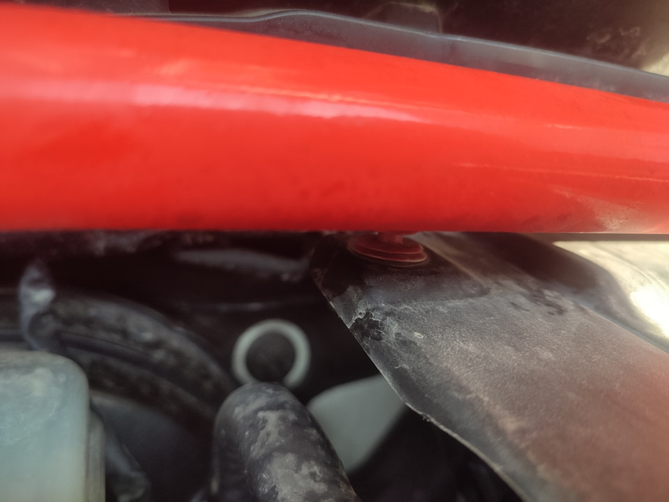 ремонт креплений декоративной крышки ДВС — Subaru Levorg (1G), 2 л ...