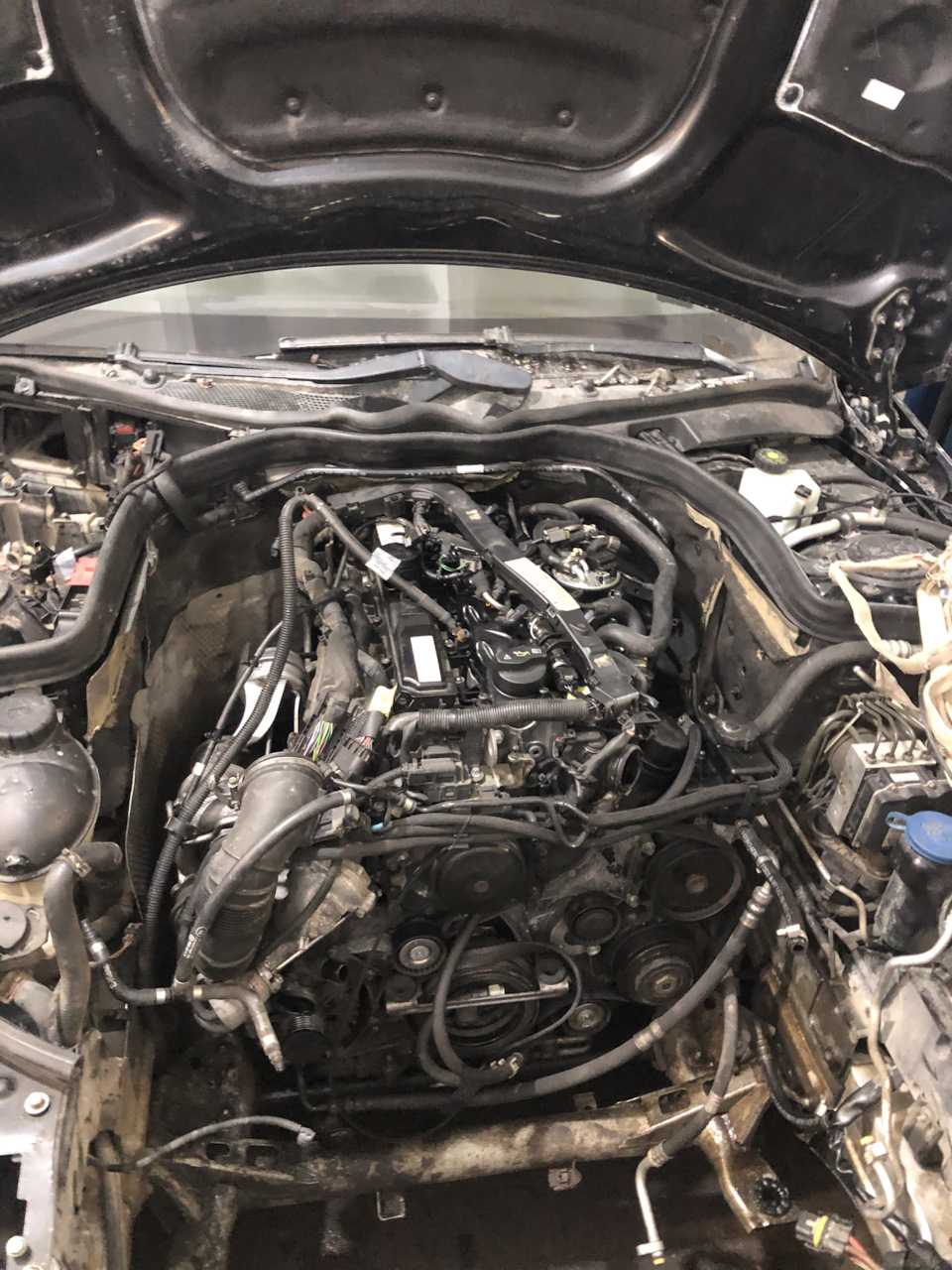 Как снять двигатель w212 ом651 Клин мотора ом 651(2 часть) - Mercedes-Benz E-class (W212), 2,2 л, 2010 года сво