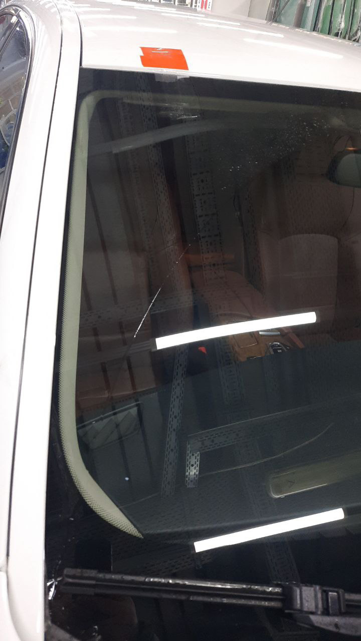 Замена лобового стекла FYG — BMW 5 series (F10), 3 л, 2016 года | визит ...