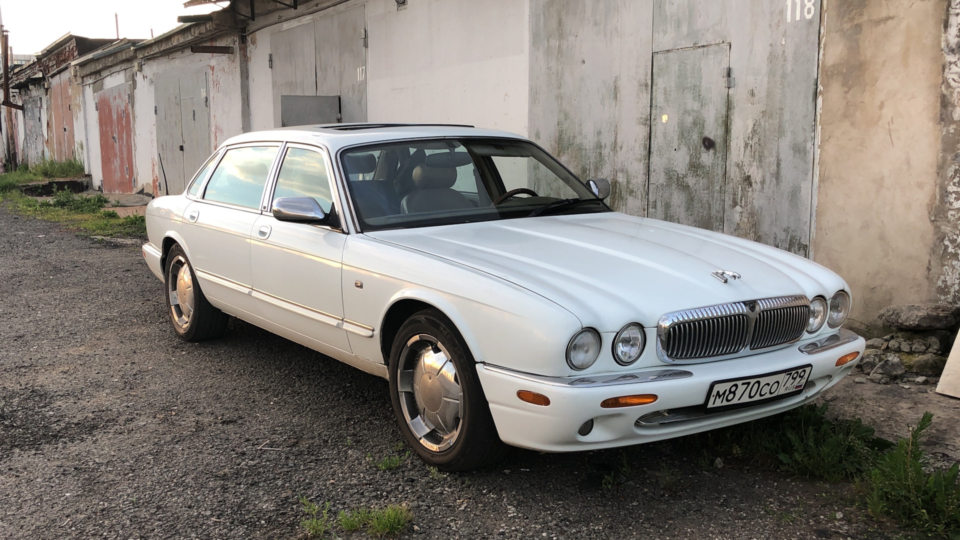 Jaguar XJ Mark 2 4.0 бензиновый 1999 | Vanden Plas на DRIVE2