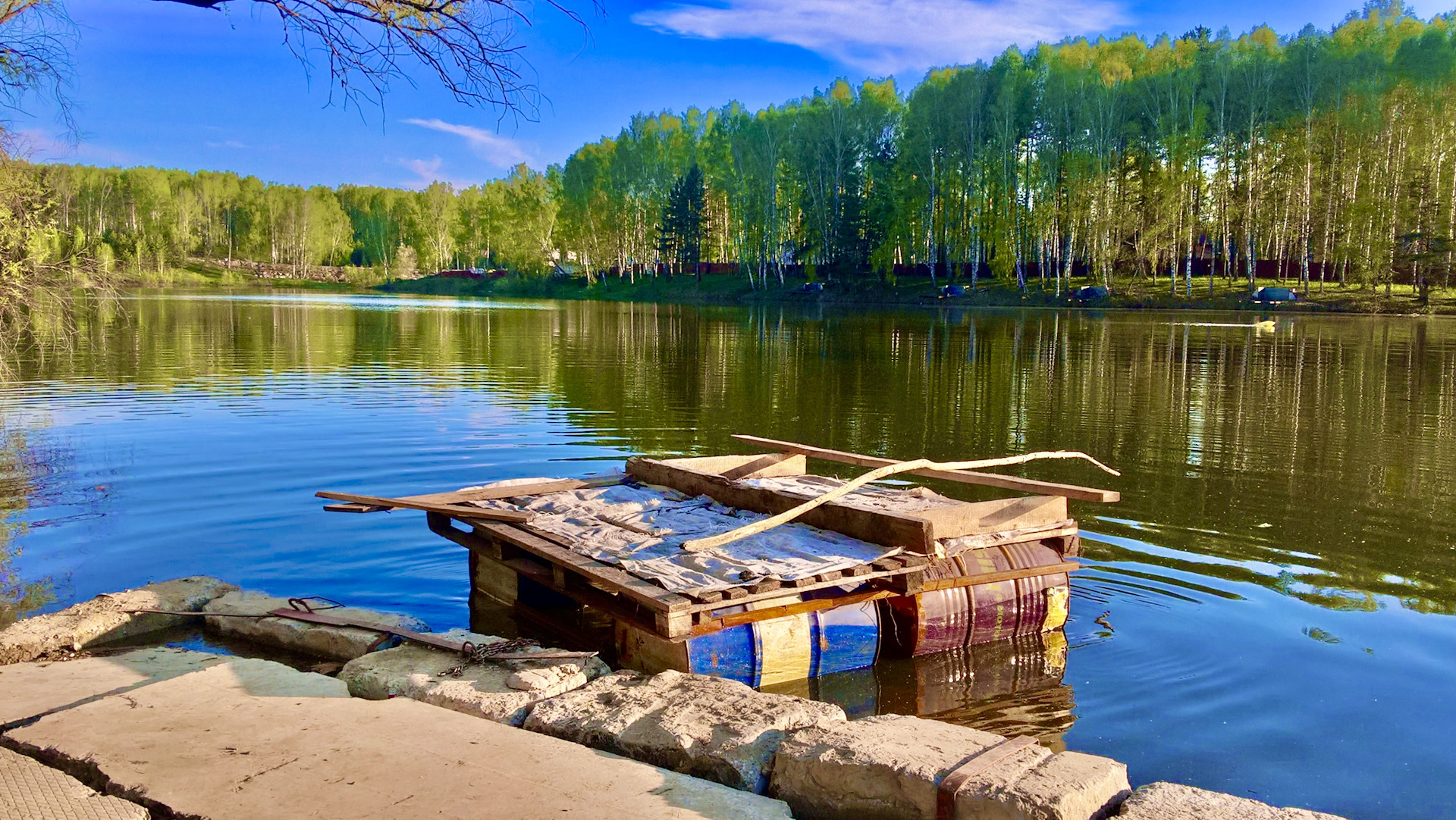 Lake drive. У серебряного озера. Серебряное озеро Красноярск.