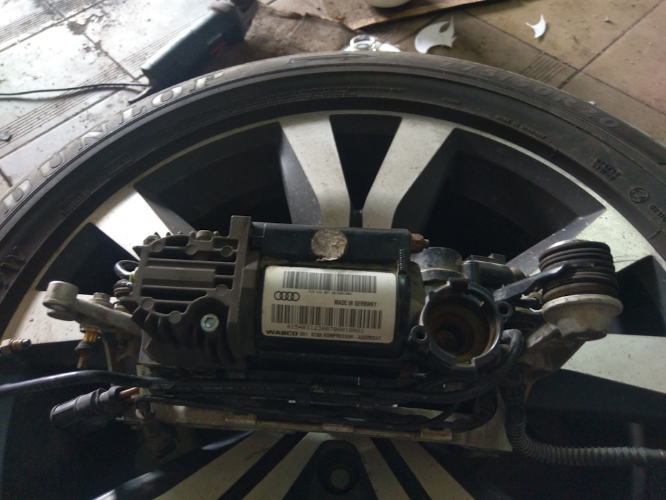 Фото в бортжурнале Audi Q7 (1G)