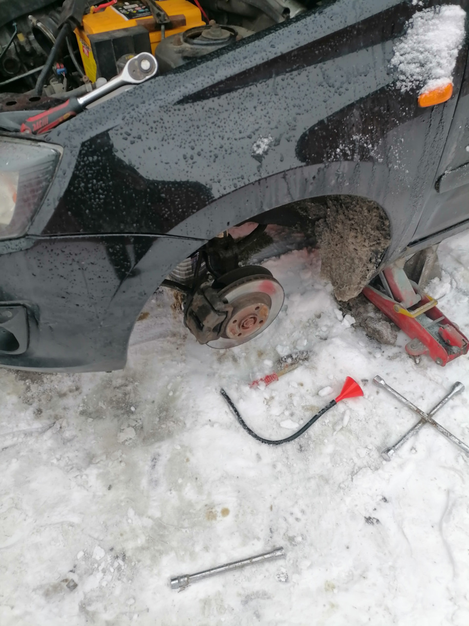 Замена масла в коробке — Lada Калина 2 универсал, 1,6 л, 2014 года ...