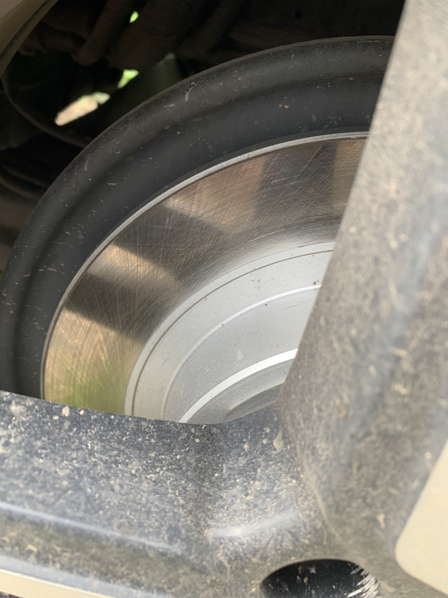 Замена тормозных дисков и колодок 💿 — Geely Coolray (1G), 1,5 л, 2021 ...