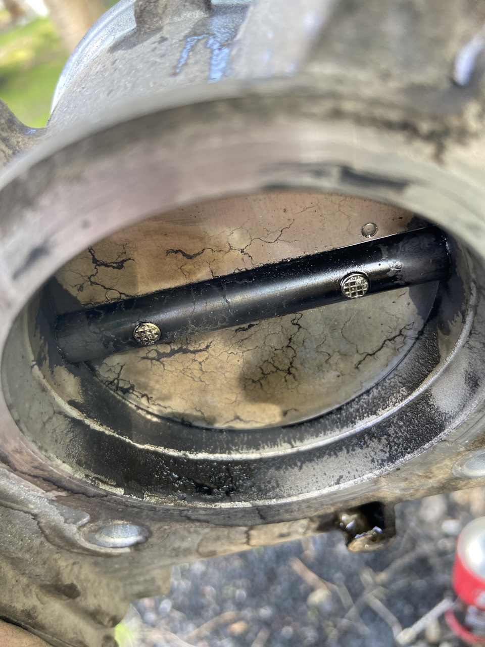 Промывка дросселя и замена свечей — Toyota Camry (XV50), 2,5 л, 2013 ...