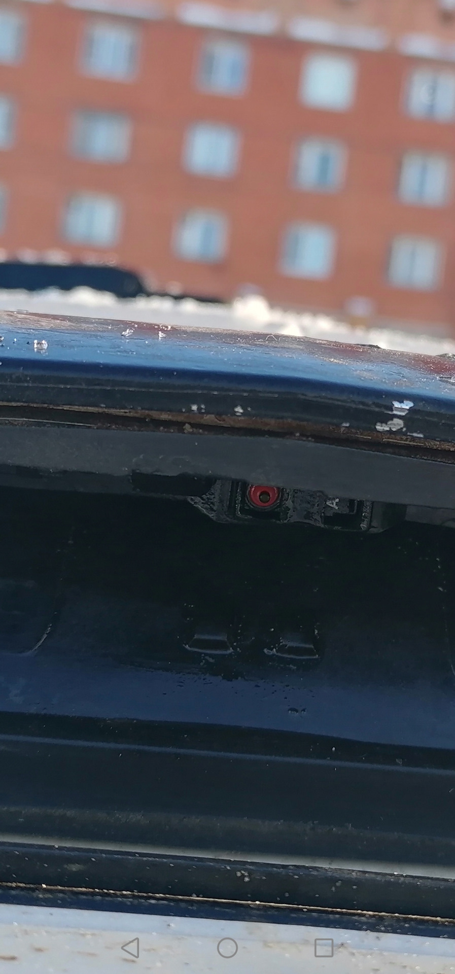 Не закрывается крышка багажника — Opel Zafira B, 1,8 л, 2013 года ...