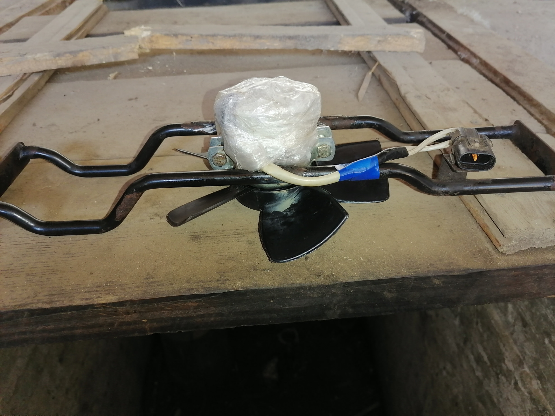 Вентилятор на интеркулер и дыра на кулере — KIA Sorento (1G), 2,5 л ...