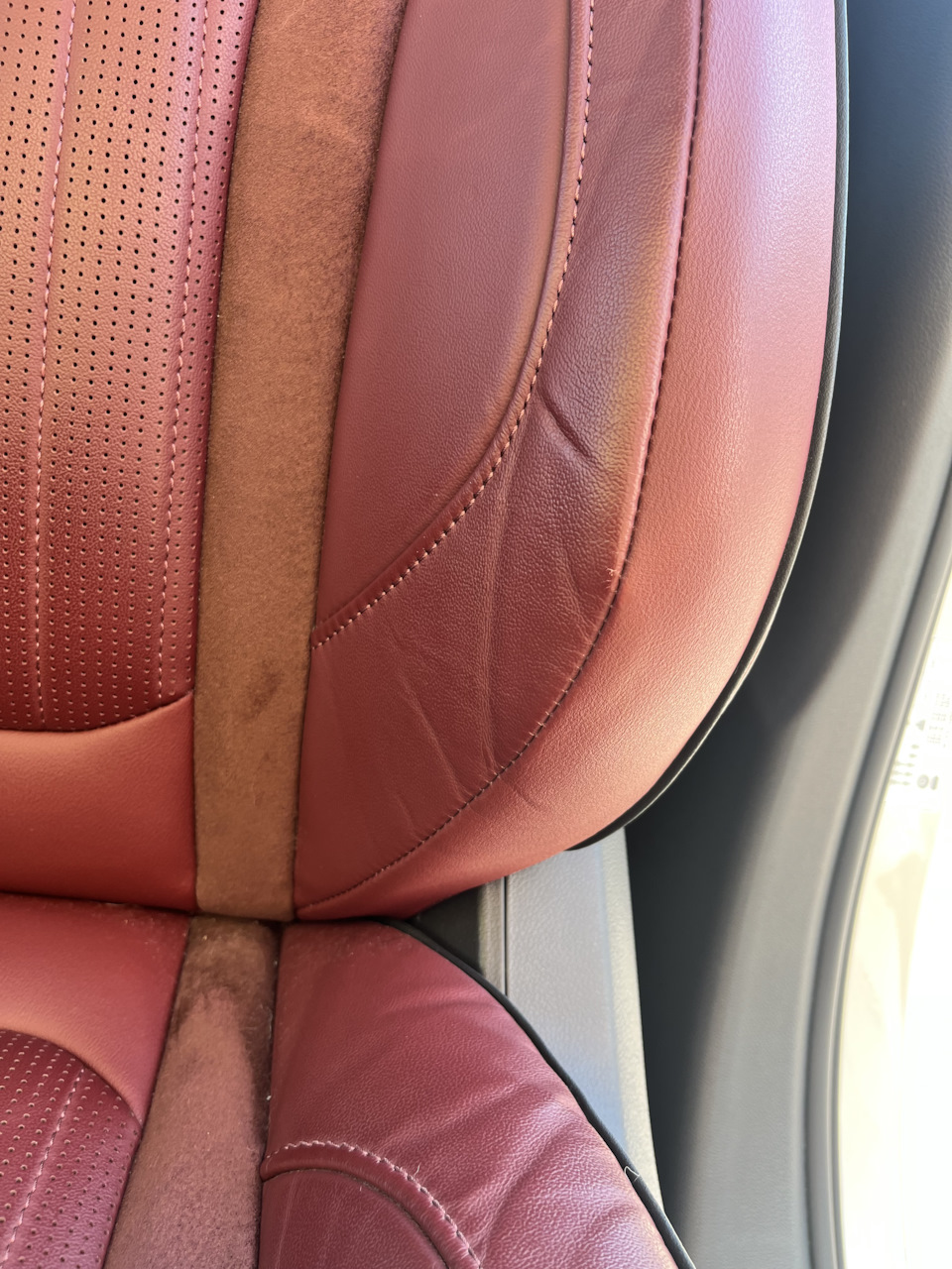 Фото в бортжурнале Hongqi HS5