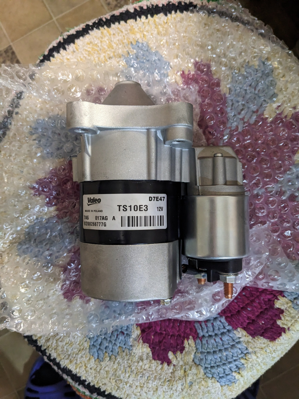 Фото в бортжурнале Renault Symbol. Запчасти на фото: 8200266777G, D7E47, TS10E3