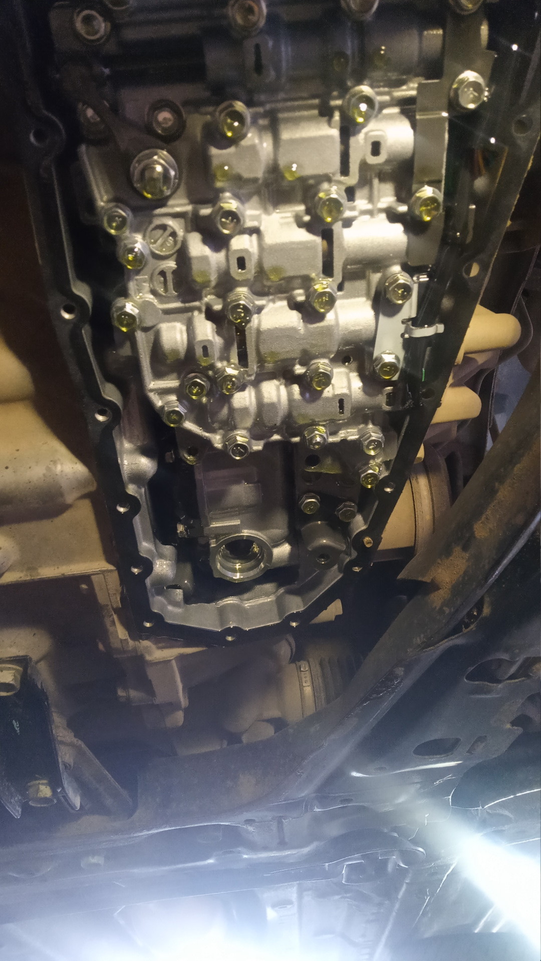 Полная замена масла вариатора X-trail T31 2.0 в гараже на корачках 😁 ...