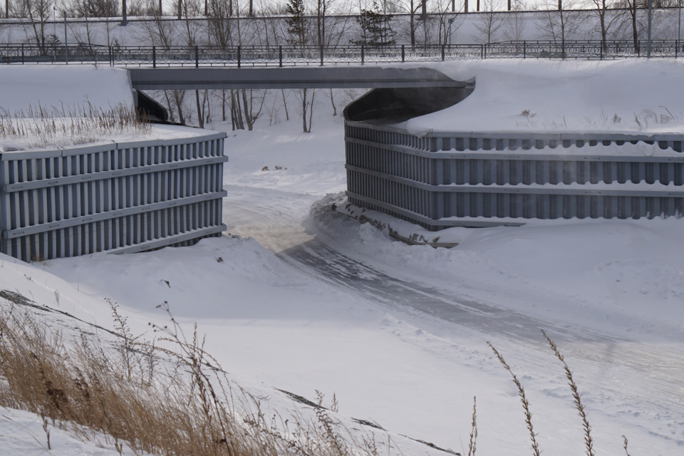 Вот такое место есть там. — Subaru Impreza (GD/GG)