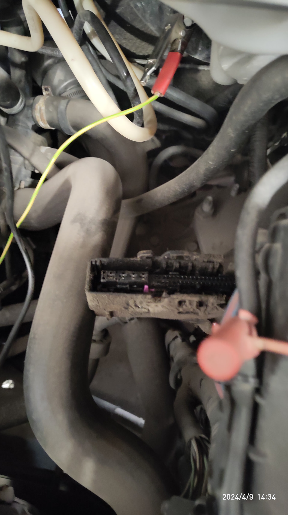 работа идёт — Ford Transit (7G)