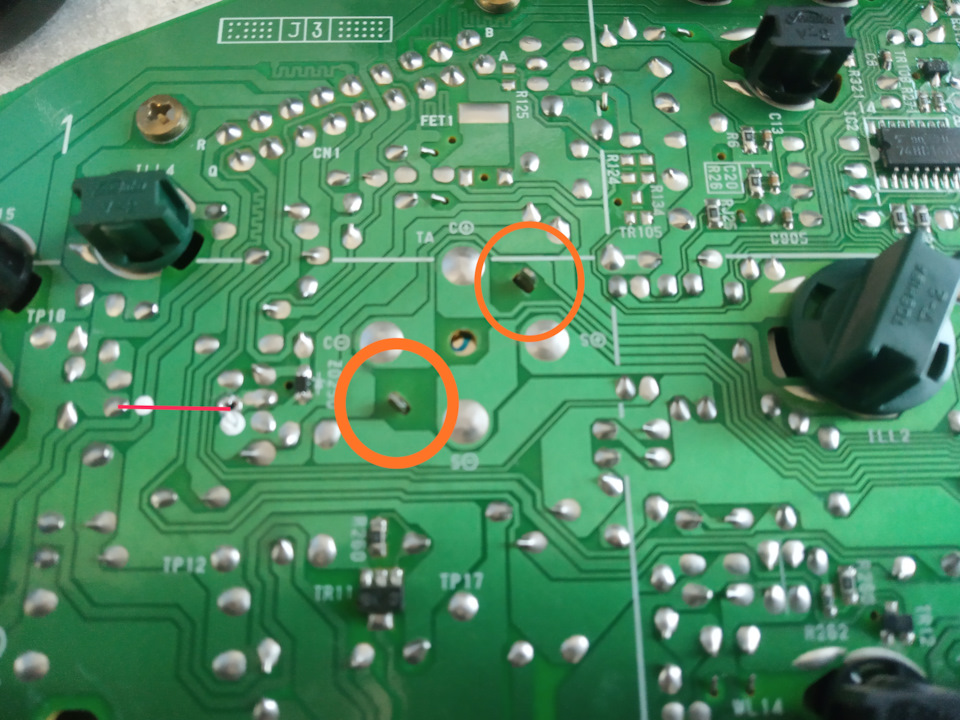 чтобы лампочка горела только на ручник и уровень тормозной жидкости ...