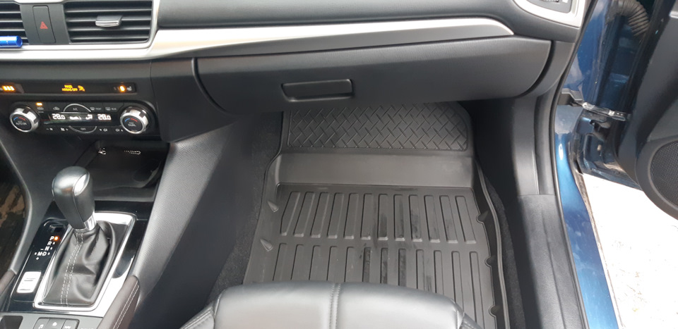 //// — Mazda 3 (3G) BM