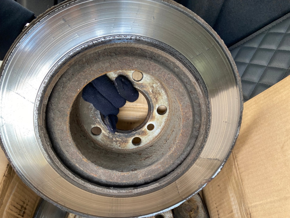 №2 Вибрации при торможении. Замена задних дисков и колодок. — BMW X3 ...