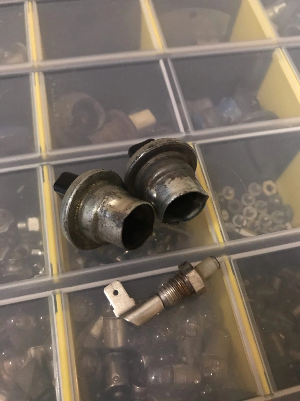 Приобрёл решётки хром и концевик ручника. — Lada 21013, 1,2 л, 1985 ...