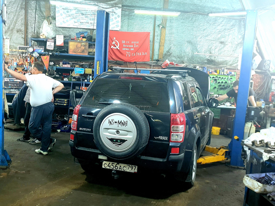 Фото в бортжурнале Suzuki Grand Vitara (2G). Запчасти на фото: C8550