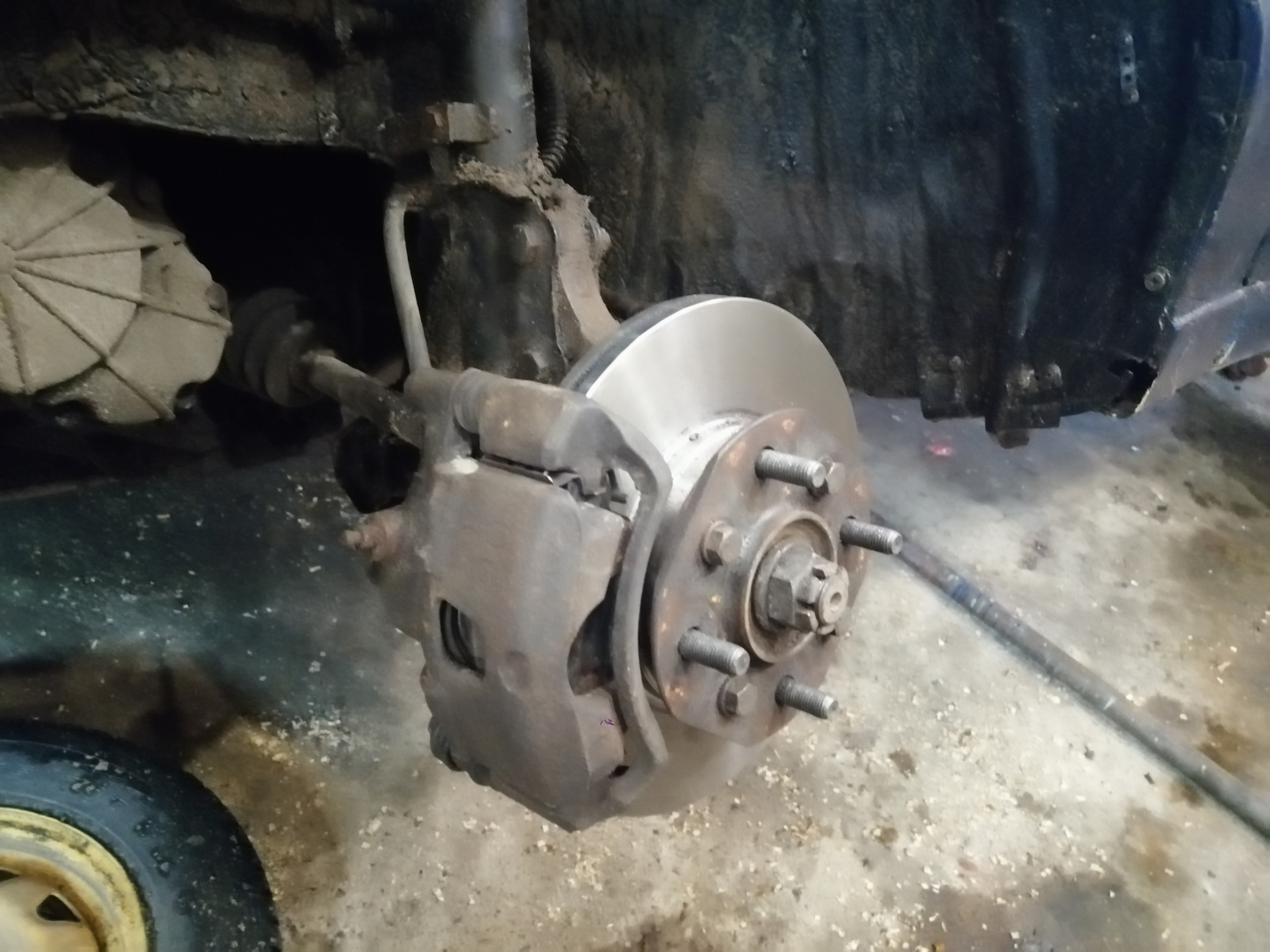 Как заменить тормозной диск на hyundai accent 1994 — Hyundai Accent (1G ...