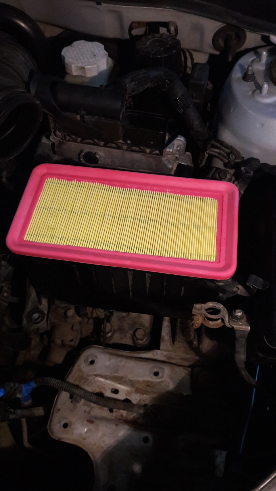 Замена воздушного и салонного фильтра — KIA Rio (2G), 1,4 л, 2007 года ...