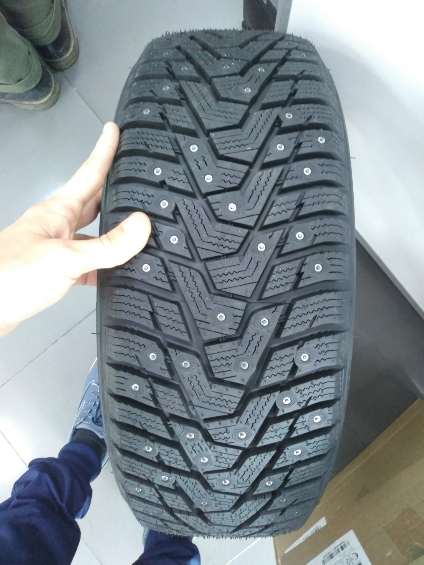 Резина winter i pike rs2. I Pike rs2. Hankook i Pike rs2 липучка. Ханкук ай Пайк РС 2. Резина Ханкук Винтер ай Пайк 2.