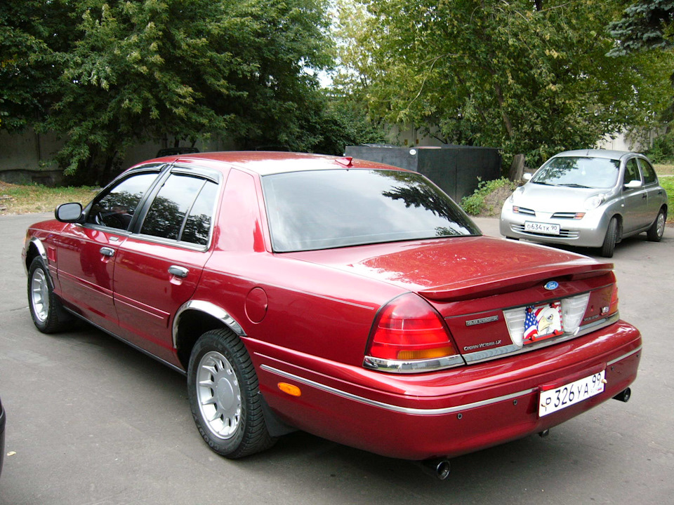 Ford Crown Victoria 2005