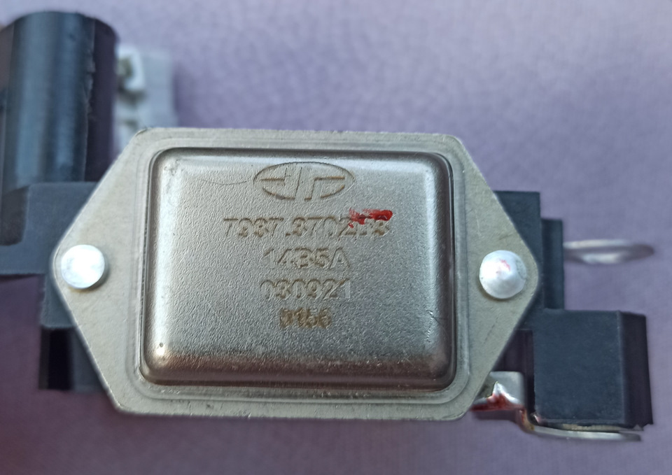 7937.3702 д3 реле регулятор