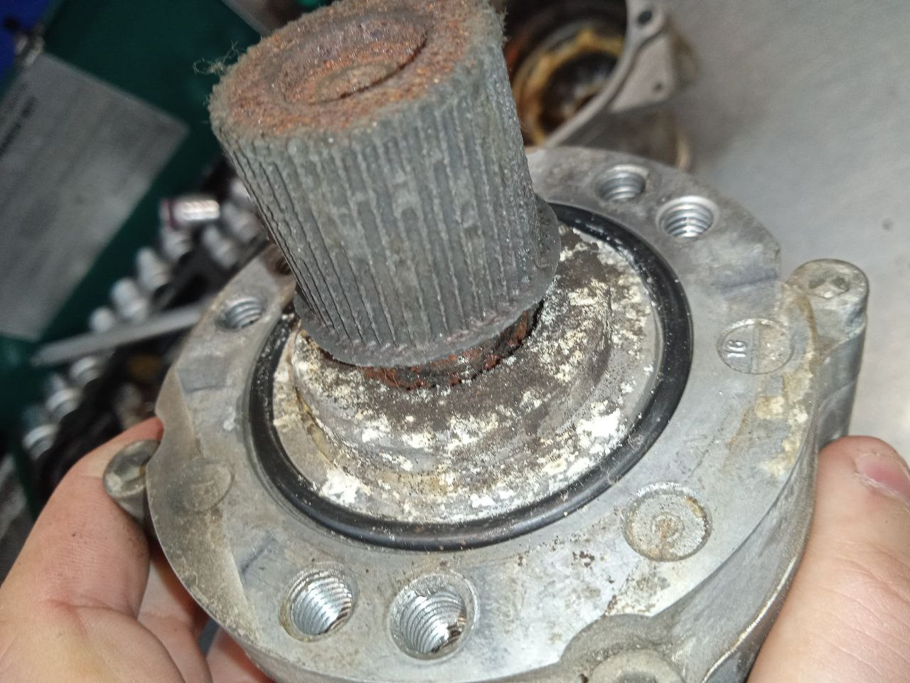 Электрическая рулевая рейка BMW — ремонт после воздействия воды ...