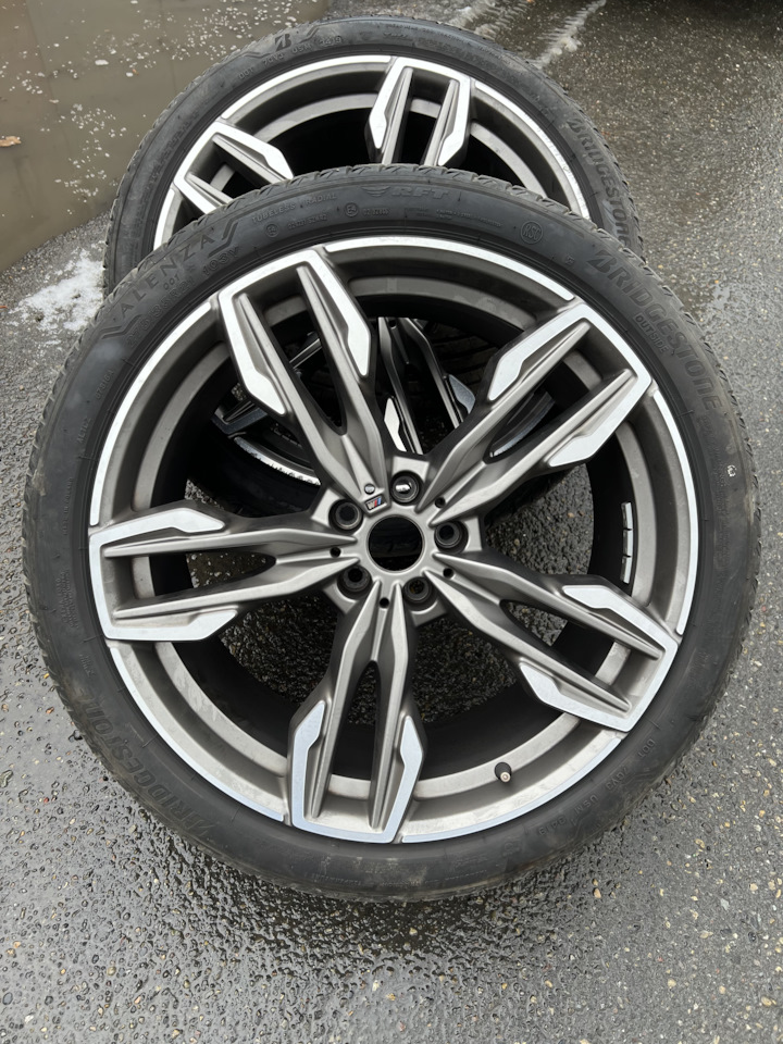 Шины летние Bridgestone 245/40 R21, литые диски BMW 8,5Jx21 ET30 5x112 ...