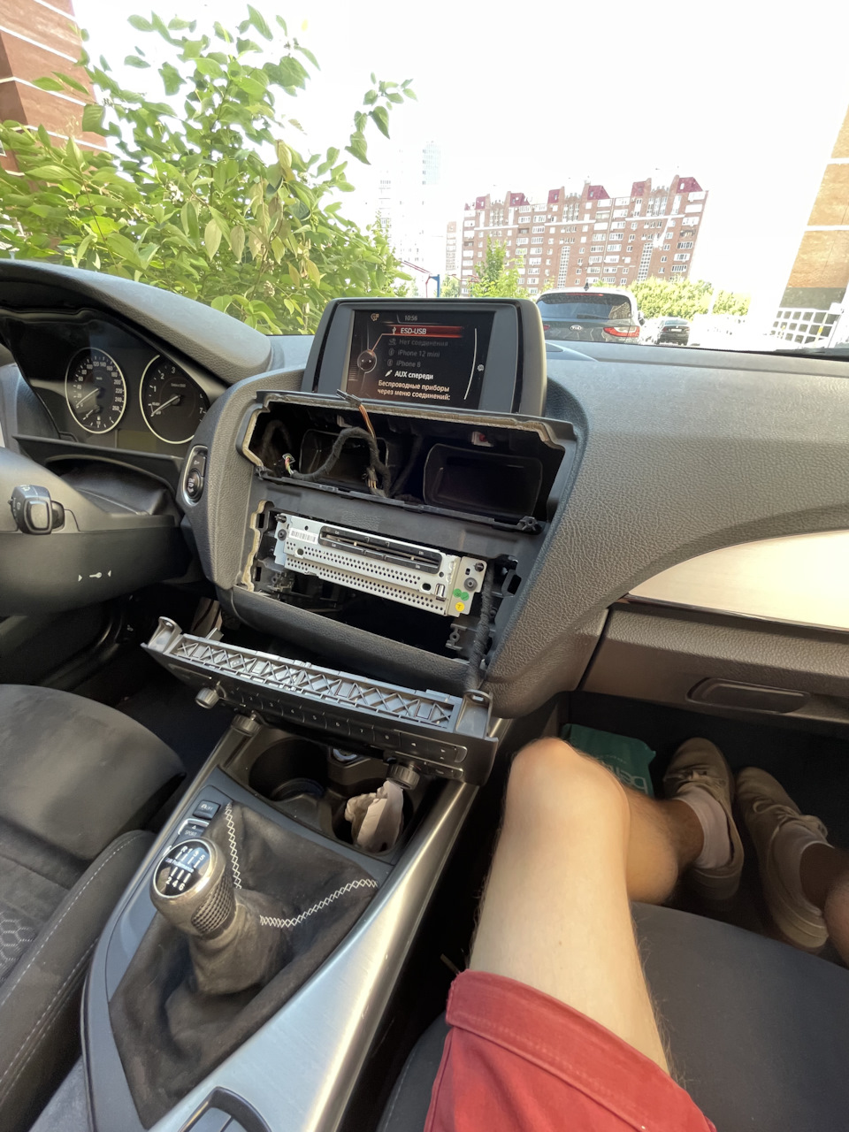 Установка Entrynav 2 с экраном от f48 x1 (в продаже) — BMW 1 series (F21),  1,6 л, 2013 года | автозвук | DRIVE2