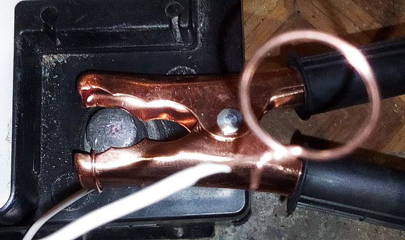 sxAAAgNyEuA 960 для чего нужен маленький аккумулятор на w164